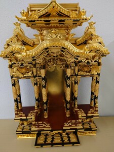 仏壇 宮殿 二重屋根 須弥壇 本金箔 仏具 木製 仏教美術 純金箔 収集品 　浄土真宗大谷派　東本願寺