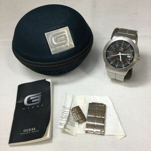 ※【GUESS/ゲス】腕時計 クォーツ ステンレスベルト カレンダー 文字盤黒 電池切れ メンズ 服飾品 アクセサリー コレクション 保管品