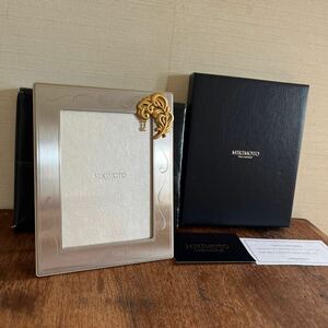 国内百貨店購入 MIKIMOTO フォトフレーム 写真立て パール付 イヤーシリーズ 2012 真珠 箱あり フォトスタンド 