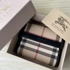 BURBERRY  バーバリー　ノバチェック　チェック柄財布　レディース　美品