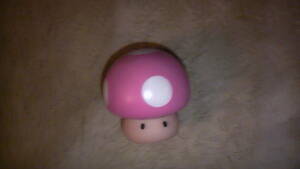 お風呂おもちゃ　ピンク色キノコ　約5cm 送料無料