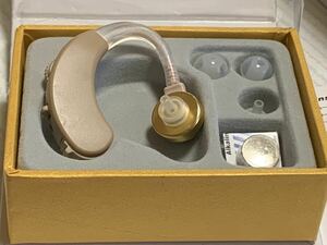 補聴器・集音器 HEARING AID F-138　電池式　ボタン電池LR44×10個付き　新品未開封品です　