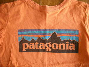 i303 patagonia パタゴニア T Ｔシャツ 半袖Ｔ 半袖 半袖カットソー キッズ KIDS XS5-6 身長110cm-120cm オレンジ