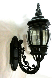 ●即決！　玄関灯 ブラケットライト　屋外　屋内　来客照明器具　アンティーク　リペイント品　カットガラス　外灯　其の１