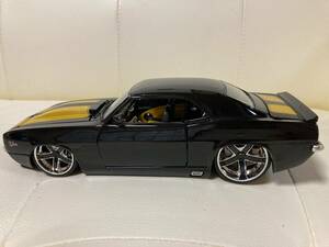 Jada　1/24　1969　CHEVY CAMARO　黒×ゴールド　箱無し②　