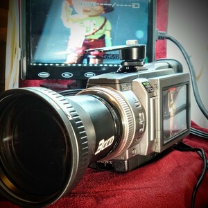 505【MiniDVテープ/録画再生/外部出力OK】SONY ネットワークデジタルビデオカメラ DCR-TRV950 ソニー本体 M型バッテリー 充電器 ダビング
