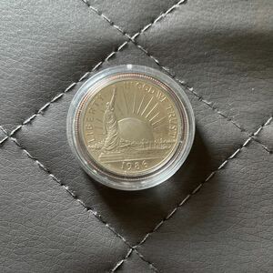 アメリカ　ハーフダラー　リバティコイン　1986年　プルーフ貨　銀貨 自由の女神　記念硬貨　メダル　コイン　カプセル入り 　