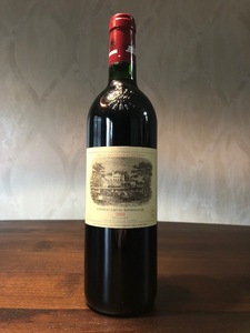 偉大なヴィンテージ 2000 CHATEAU LAFITE ROTHSCHILD PAUILLAC BORDEAUX シャトー・ラフィット・ロートシルト ボルドー 98パーカーポイント