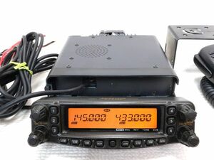 YAESU　FT-8800H　50W／35W　144／430　ハイパワー機　デュアルバンド　セパレート付