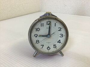 SEIKO／セイコー 目覚し時計　赤　ジャンク　オブジェ　古時計　レトロ　手巻き　インテリア　置時計　アンティーク