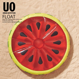 新品■URBAN OUTFITTERS セレクトアイテム WATERMELON SLICE POOL FLOAT スイカスライス型デザイン■浮き輪■watermelonslicepoolfloat