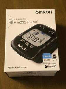 【未使用品】OMRON HEM-6232T 手首式血圧計