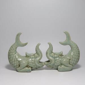 中国美術　宋　汝瓷　青釉　青磁　聖獸擺件　一対　魚　