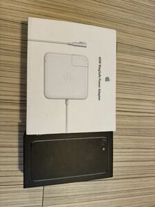 Apple iPhone7 ジェットブラック60W MagSafe Adapter 外箱