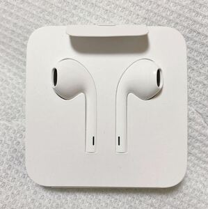 965)Apple EarPods with Lightning Connector iPhone アップル 純正 マイク 通話 オンライン講義 在宅勤務 テレワーク イヤホン