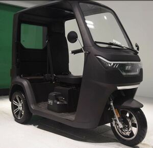 ビークルファン製　EV　TUKTUK(トゥクトゥク)　3人乗り、車検不要、自動車免許必要、走行距離2キロ　