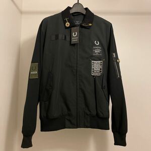 貴重 新品タグ付き FRED PERRY ART COMES FIRST ACF ハリントンジャケット 38 トラックジャケット フライトジャケット ピンバッジ ワッペン