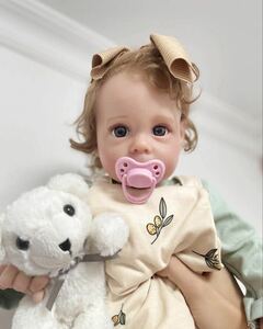 赤ちゃん人形　リボーンドール　60cm 幼児　ハーフの女の子　シリコンビニール　手仕上げ　ソフトボディー　本物思考製造