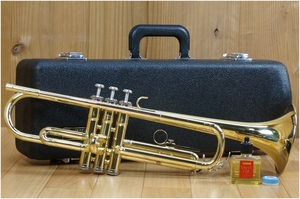 【美品】 YAMAHA ★ ヤマハ楽器 ★ トランペット ★ YTR2321★ ハードケース付き ★ 使用極少品！