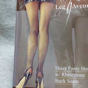 LEG AVENUE 9909BK ラインストーン・バックシーム・パンティストッキング　O/S　レッグアベニュー　ラインストーン・ライン