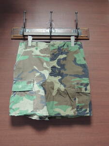 ◆ 定価1.4万程 MADE BY SUNNY SIDE UP サニーサイドアップ 90S 米軍 カーゴ パンツ リメイク スカート 迷彩 カモフラ