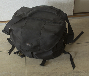 Lowepro ロープロ カメラバッグ Stealth Reporter 650AW