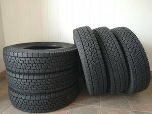 トラックタイヤ　225/80R17.5 123/122L YOYO M626 トーヨータイヤ　６本