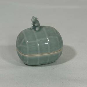 香合 子年 陶器 茶道具 茶器 小物入れ 仏具 縁起物 干支 ねずみ 青磁 (RJ-050)