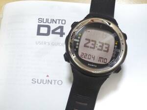 ★14本使用 新品同様の極美品！タンク潜水で水中動作確認済み★シリコンベルト SUUNTO D4 スント ディーフォー ブラック 日本語取説付き