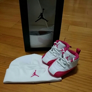 AJ12☆出産祝★ピンク★JORDAN12 baby★ジョーダンGIFT PACK/10.0cm