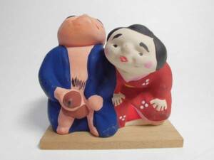 日本人形　つれション　　陶器製