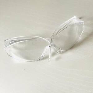 ほぼ未使用　花粉眼鏡　メガネ