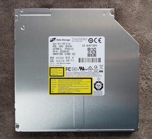 ■Hitachi LG Data Storage GUD0N スリムDVDマルチドライブ 9.5mm SATA接続 作動確認 NO28■