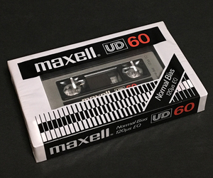 カセットテープ(未開封)［maxell マクセル◆UD 60◆ノーマル］