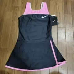 女児　水着　NIKE　ワンピース　ブラック　130cm　未使用品