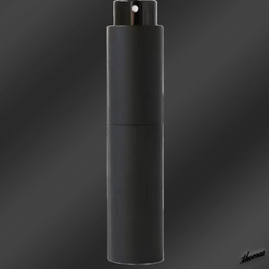 ◆口紅のような高級感◆ アトマイザー 10ml ブラック 超軽量 コンパクト ガラス容器 マットな質感 精巧細工 ファッション 香水瓶