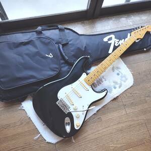 Fender Japan ストラト　Blackie 95年フジゲン製　ケース付　程度上！