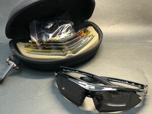 ■美品 OAKLEY オークリー サングラス 交換 レンズ 付き ケース付き 008980 ブラック 黒 フレーム