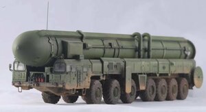 1/72 ロシア 大陸間弾道 ミサイル トーポリM 組立塗装済完成品