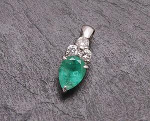 《質屋出品》Pt900★天然エメラルド0.68ct+ダイアモンドペンダントトップ★C-1713