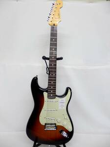 092D606E♪ ★未使用★ Fender Made in Japan Hybrid II Stratocaster 3-Color Sunburst 箱付き
