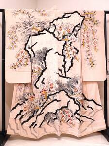 ＜銀の斧＞超逸品・皆川月華作・蘭の花輝く振袖・一つ紋・手描き・刺繍・日本画・個性的・圧巻の迫力・昭和のお着物・臈纈染