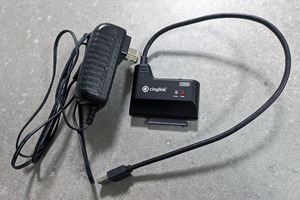 cinolink SATA USB3.0 変換機（電源、スイッチ付き）3.5インチや2.5インチ ハードディスをUSB接続