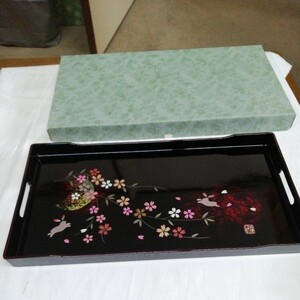 箱入未使用品 可愛い うさぎ お盆 紅葉 松風 オボン (約42.2×21.5cm)
