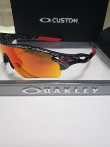 OAKLEY サングラス 偏光 レーダーロック　カスタム　カーボン