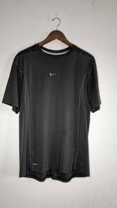 ナイキ　Tシャツ　NIKE　激レア