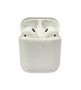 Apple (アップル) Air Pods エアポッズ 第二世代 2019年発売 ワイヤレスイヤホン MRXJ2J/A ホワイト 家電/025