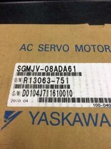 新品　YASKAWA 安川電機 SGMJV-08ADA61 サーボモーター　6ケ月保証