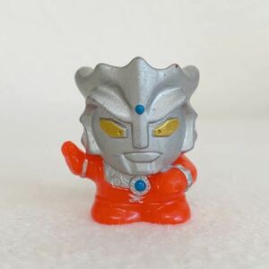 ウルトラマンレオ「ウルトラマンシリーズ」指人形　ソフビフィギュア★高さ約3.5cm〈ｙ