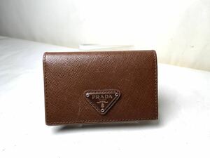  1円 ■美品■ PRADA プラダ サフィアーノレザー カードケース カード入れ 名刺入れ 定期入れ メンズ レディース ブラウン系　三角プレート